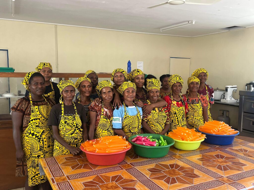 Papua New Guinea 4 - Mother food nutrician